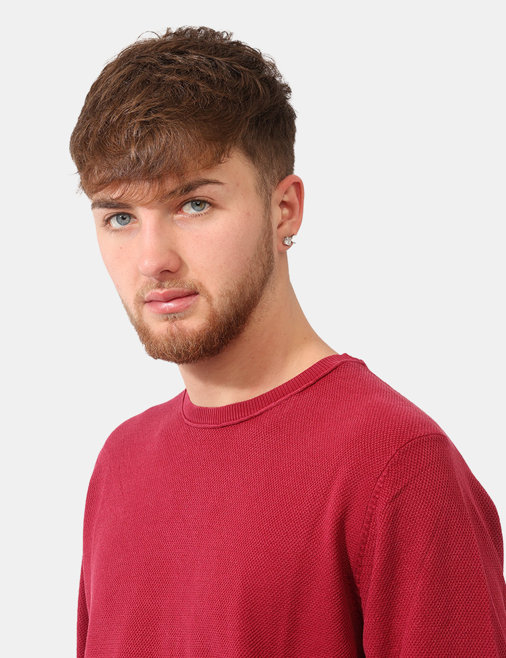 P10008-OB_LAMPONE_PE26_4 Maglione Goha Rosso - Maglione GOHA Rosso Il Maglione GOHA Rosso è la scelta ideale per chi desidera aggiungere un tocco di