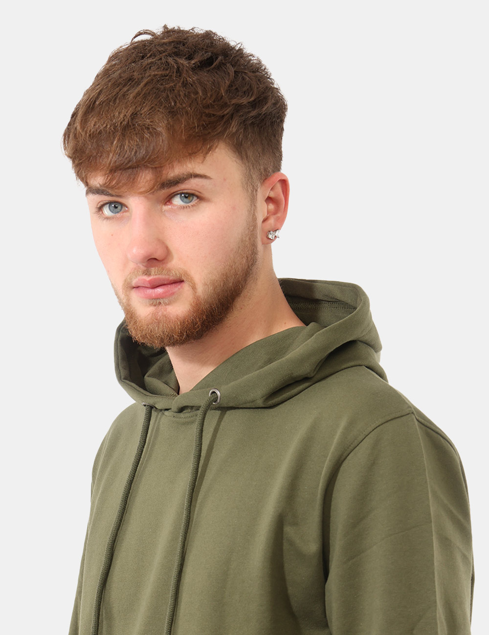 P12004-OB_MILITARE_PE26_5 Felpa Concept83 Verde - La Felpa CONCEPT83 Verde è il capo perfetto per aggiungere un tocco di energia e stile al tuo guarda