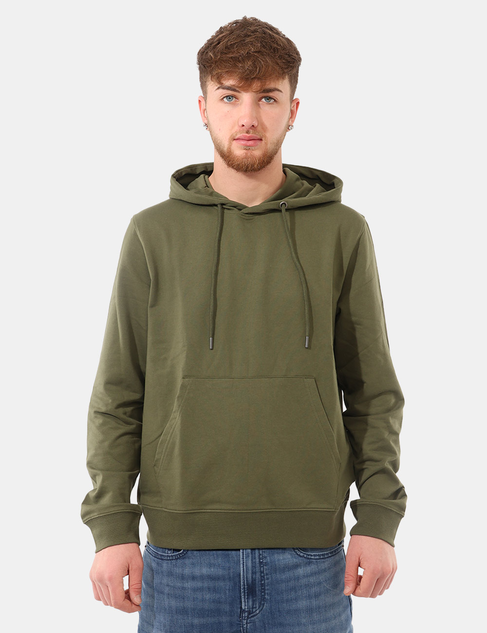 P12004-OB_MILITARE_PE26_6 Felpa Concept83 Verde - La Felpa CONCEPT83 Verde è il capo perfetto per aggiungere un tocco di energia e stile al tuo guarda