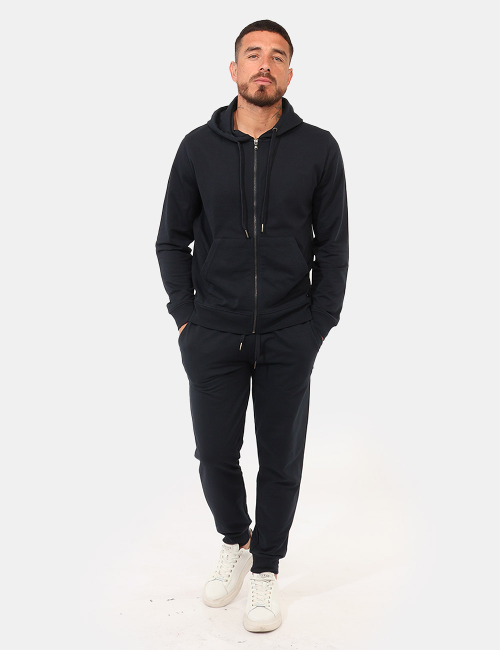 P12070-OB_BLUE_PE26_1 P12070-OB_BLUE_PE26