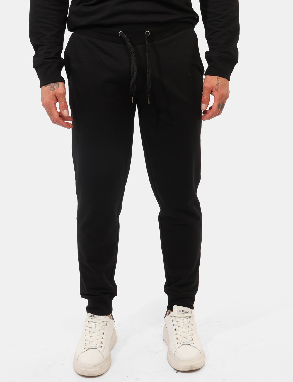 P12070-OB_NERO_PE26_5 P12070-OB_NERO_PE26