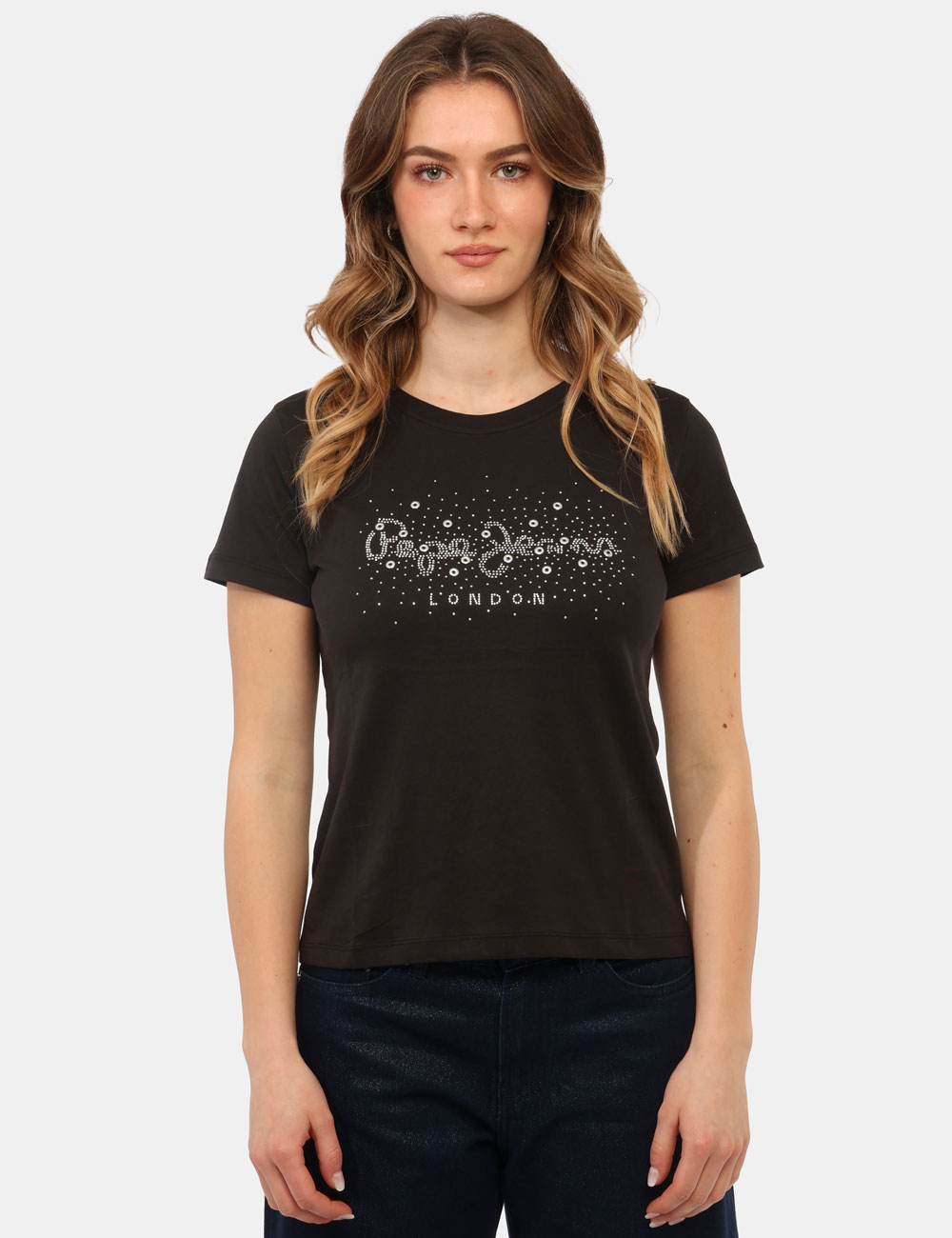PL5000078-OB_BLACK-P999_PE26_5 T-shirt Pepe Jeans Nera - T-shirt PEPE JEANS Nera da donna La T-shirt PEPE JEANS Nera è il capo perfetto per chi ama uno sti