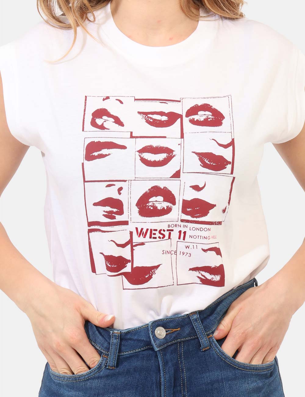 PL5000079-OB_WHITE-P800_PE26_3 T-shirt Pepe Jeans Bianca - T-shirt PEPE JEANS Bianca da donna La T-shirt PEPE JEANS Bianca è il capo perfetto per aggiunger