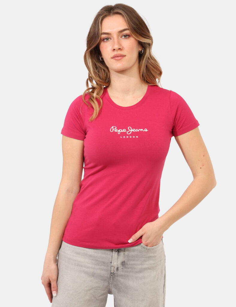 T-shirt Pepe Jeans Fucsia - T-shirt PEPE JEANS Fucsia da donna La T-shirt PEPE JEANS Fucsia è il capo ideale per dare energi