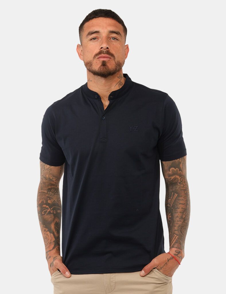 T-shirt Yes Zee Blu - T-shirt YES ZEE Blu da uomo La T-shirt YES ZEE Blu è il capo perfetto per chi desidera unire praticit