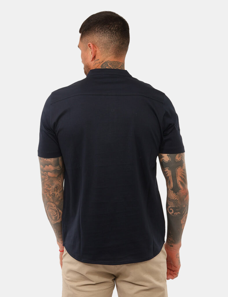 T-shirt Yes Zee Blu - T-shirt YES ZEE Blu da uomo La T-shirt YES ZEE Blu è il capo perfetto per chi desidera unire praticit