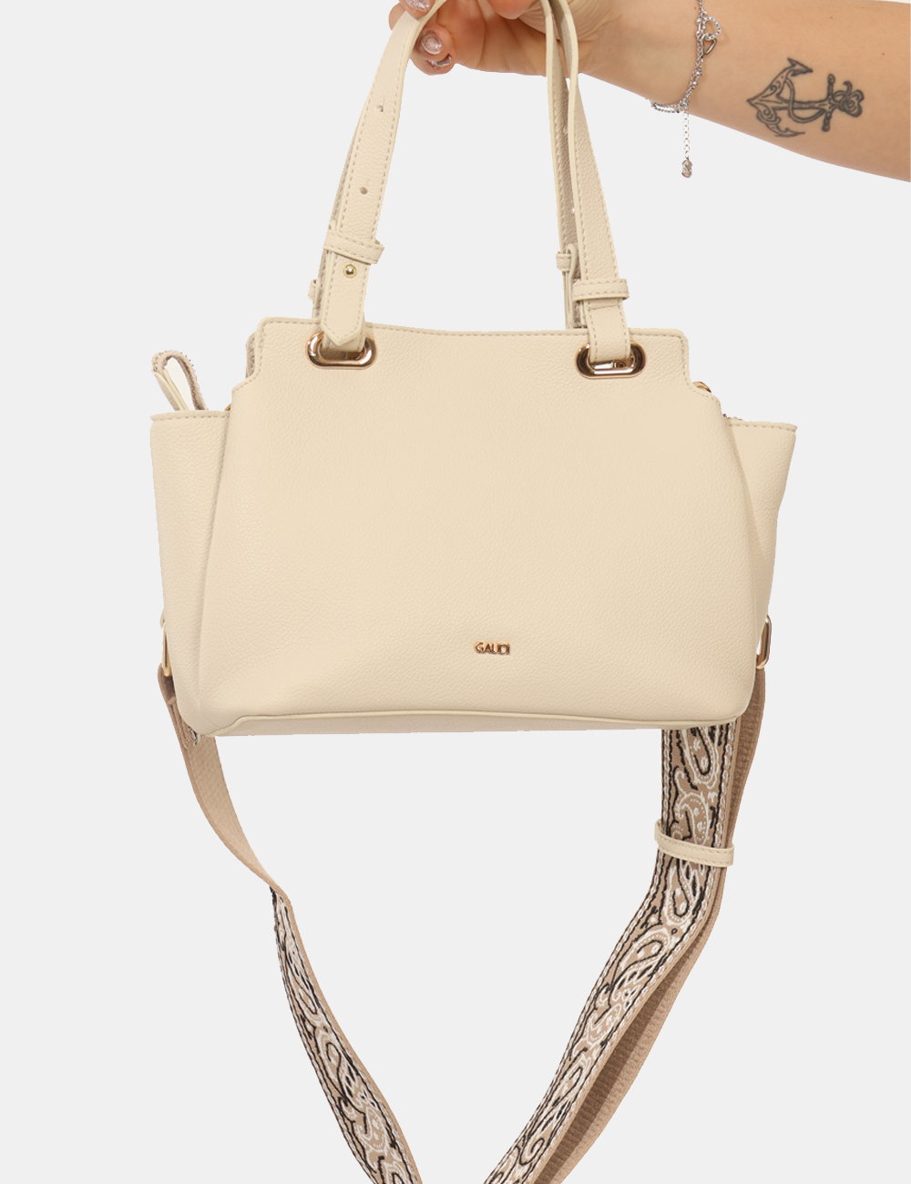 V6AE-12781-MA-CB_BEIGE_PE26_4 Borsa Gaudi Panna - Borsa GAUDI Panna La Borsa GAUDI Panna è l’accessorio perfetto per completare con eleganza e luminosità