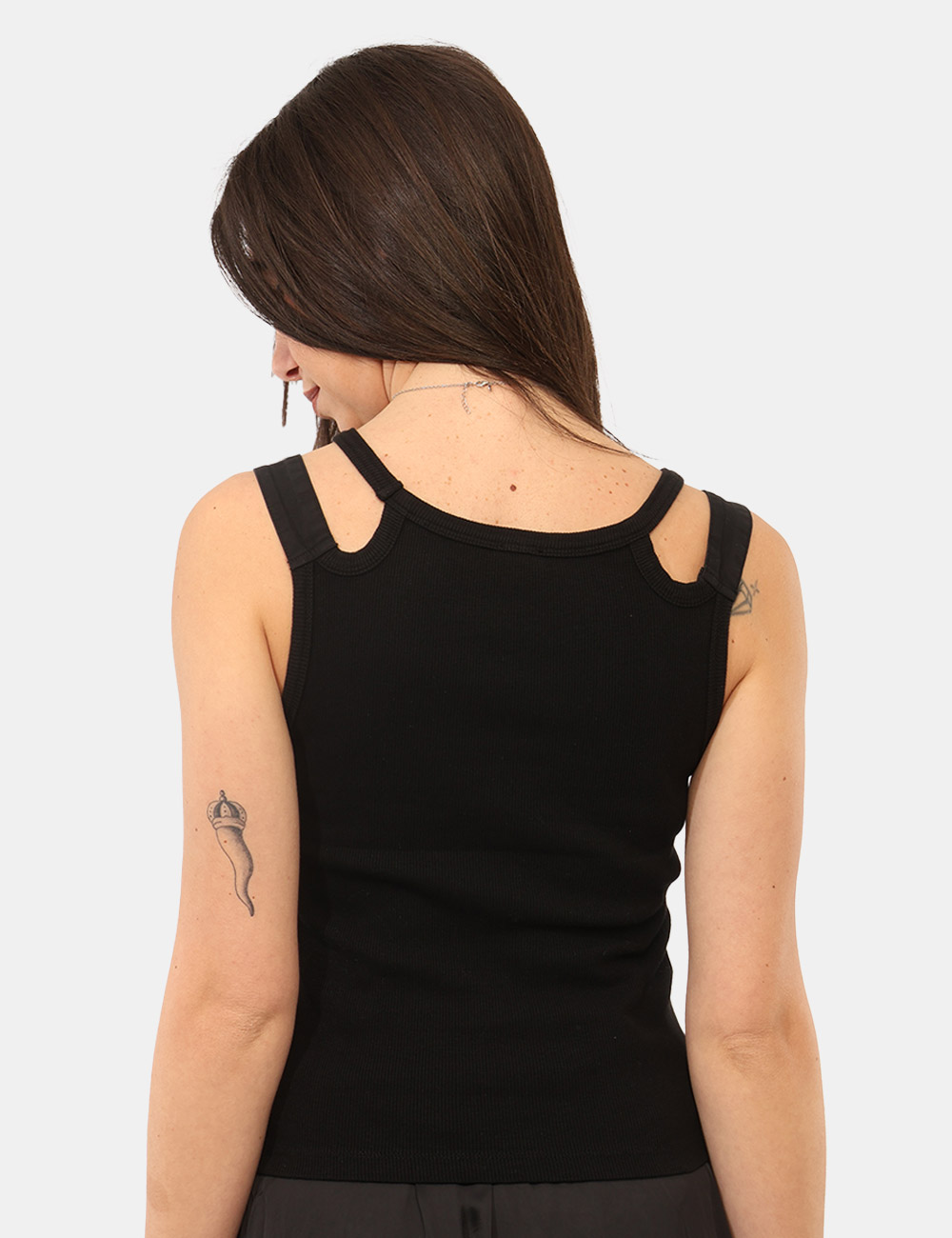 VS25-17019-SB_BLACK_PE26_2 Top Via Delle Rose Nero - Il Top VIA DELLE ROSE Nero è il capo perfetto per chi desidera un look essenziale ma femminile dur