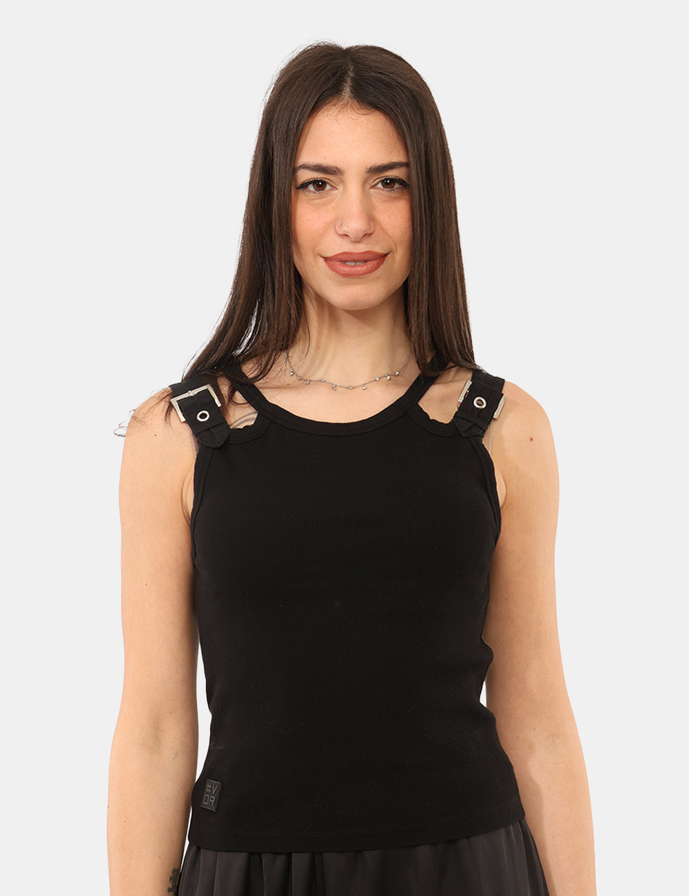 VS25-17019-SB_BLACK_PE26_5 Top Via Delle Rose Nero - Il Top VIA DELLE ROSE Nero è il capo perfetto per chi desidera un look essenziale ma femminile dur