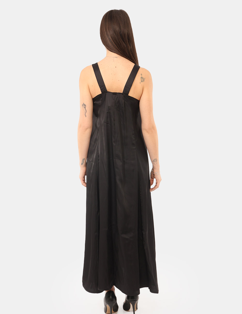 VS25-17282-SB_BLACK_PE26_2 Vestito Via Delle Rose Nero - Il Vestito VIA DELLE ROSE Nero è un capo femminile e sofisticato pensato per valorizzare la si