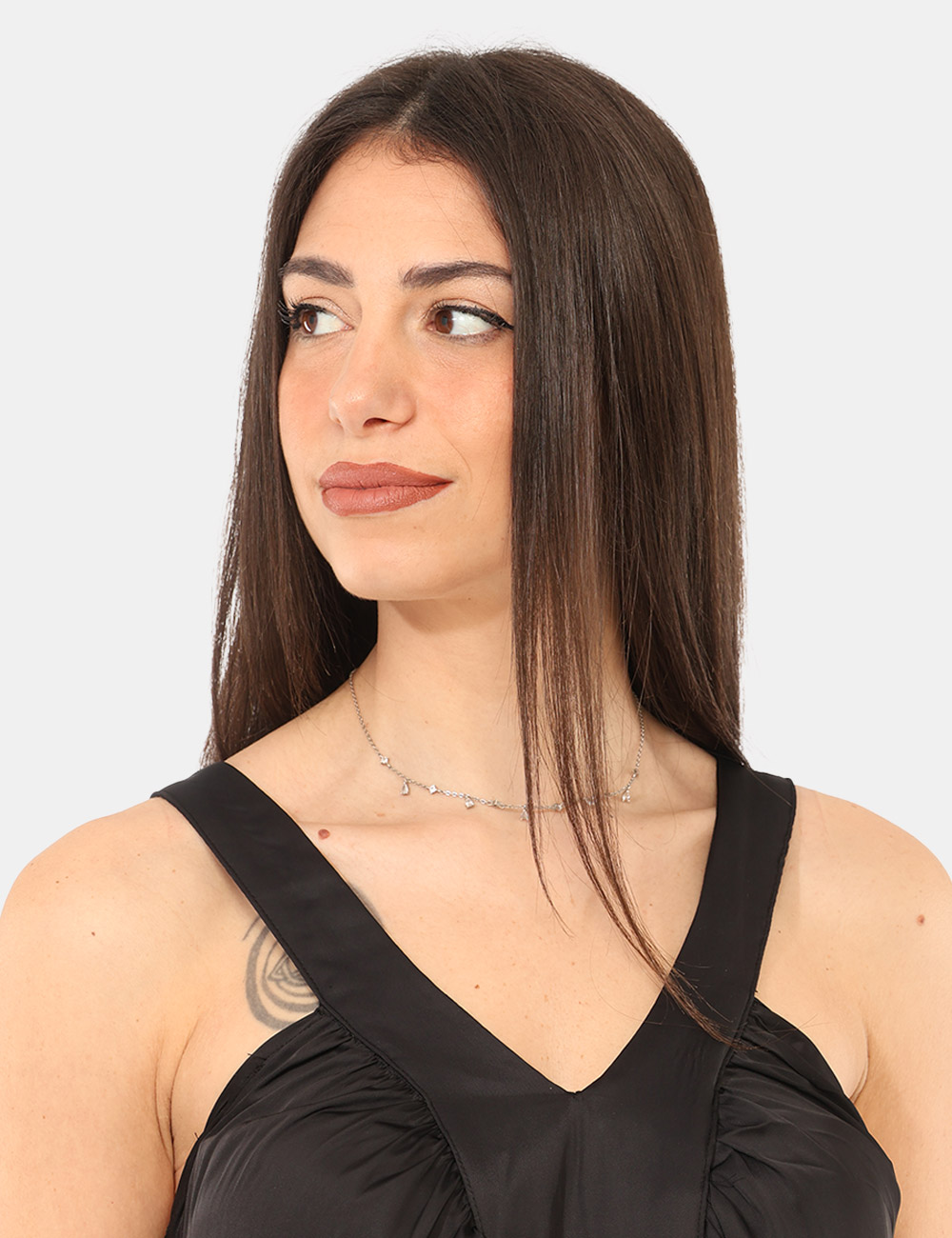 VS25-17282-SB_BLACK_PE26_4 Vestito Via Delle Rose Nero - Il Vestito VIA DELLE ROSE Nero è un capo femminile e sofisticato pensato per valorizzare la si