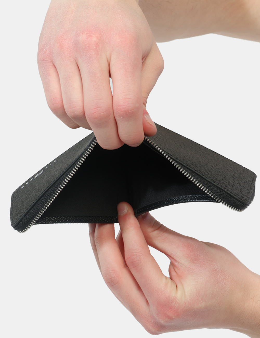 26198PF-SB_BLACK_PE26_2 Portafoglio John Richmond Nero - Portafoglio JOHN RICHMOND Nero Compatto, funzionale e dal design contemporaneo, questo port