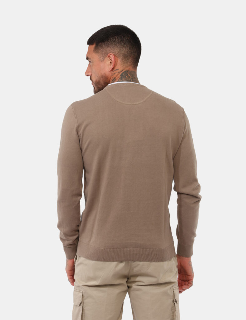 Maglia Prj22. Marrone - Maglia PRJ22 Marrone da uomo La Maglia PRJ22 Marrone è la scelta ideale per chi desidera un capo ver