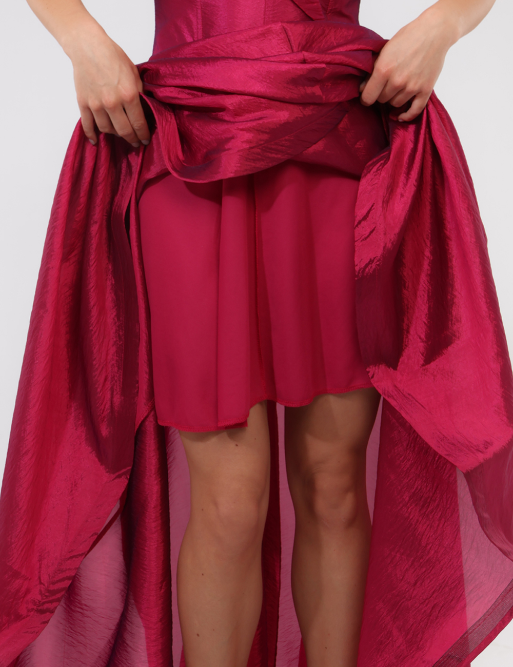 56968-SB_FUCHSIA_PE26_4 Abito Explosion Fucsia - Abito EXPLOSION Fucsia da donna Audace, femminile e impossibile da non notare, l’Abito EXPLOSION Fu