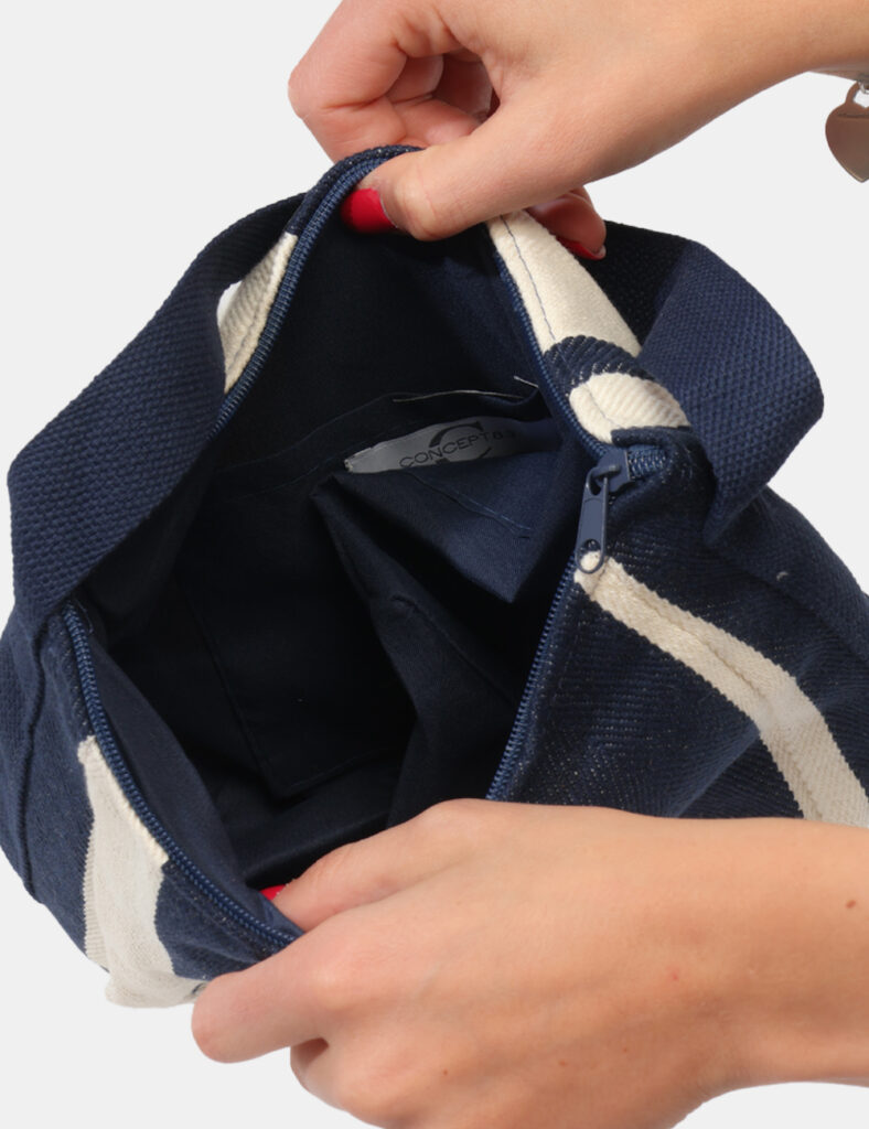 Borsa Concept83 Blu - Borsa CONCEPT83 Blu da donna Compatta, pratica e dallo stile intramontabile, la Borsa CONCEPT83 Blu è