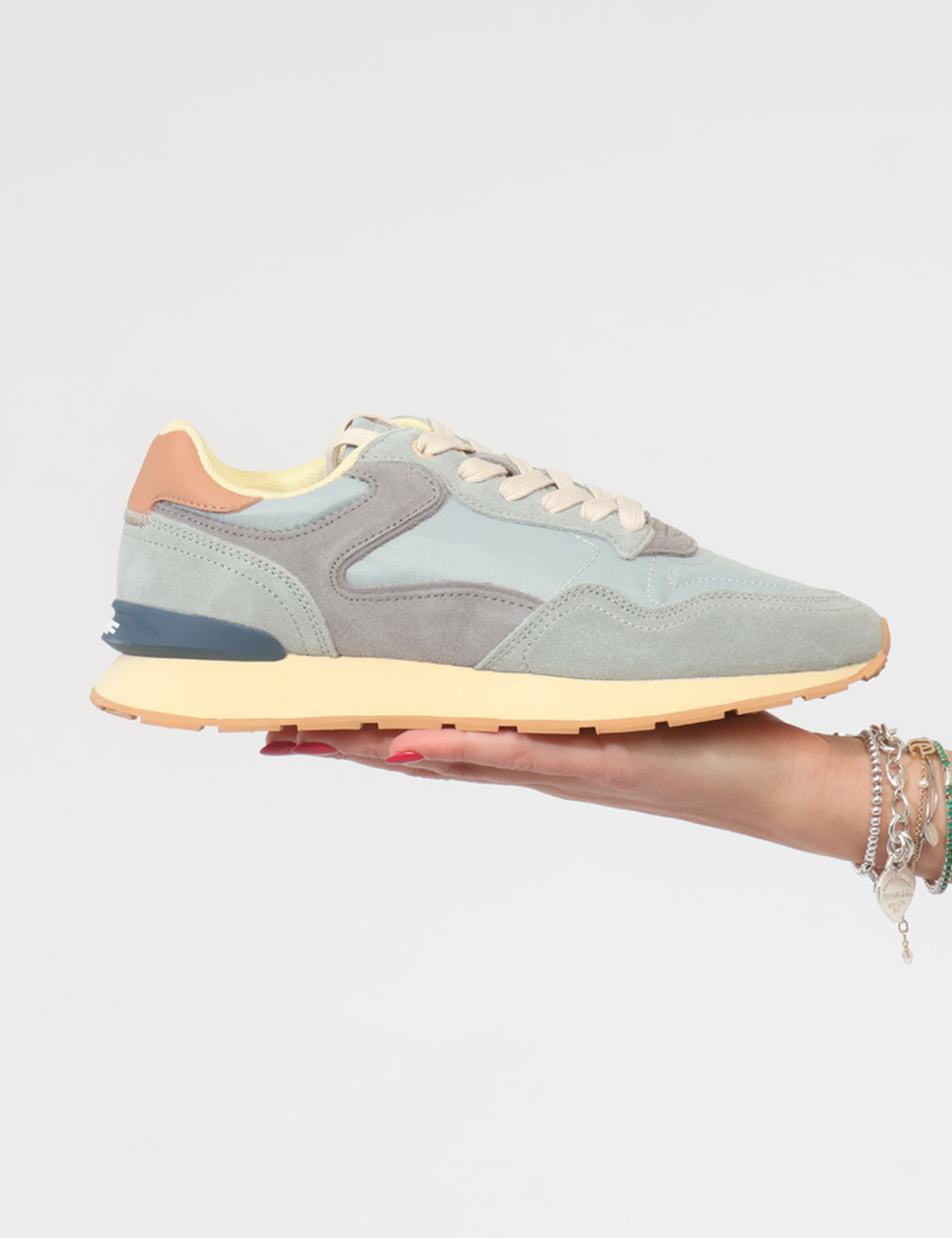 CITY-RETRO-OB_LIGHT-BLUE_PE26_4 Sneakers Hoff Grigio - Sneakers HOFF Grigia da donna Le Sneakers HOFF Grigia sono la scelta ideale per chi ama uno stile ess