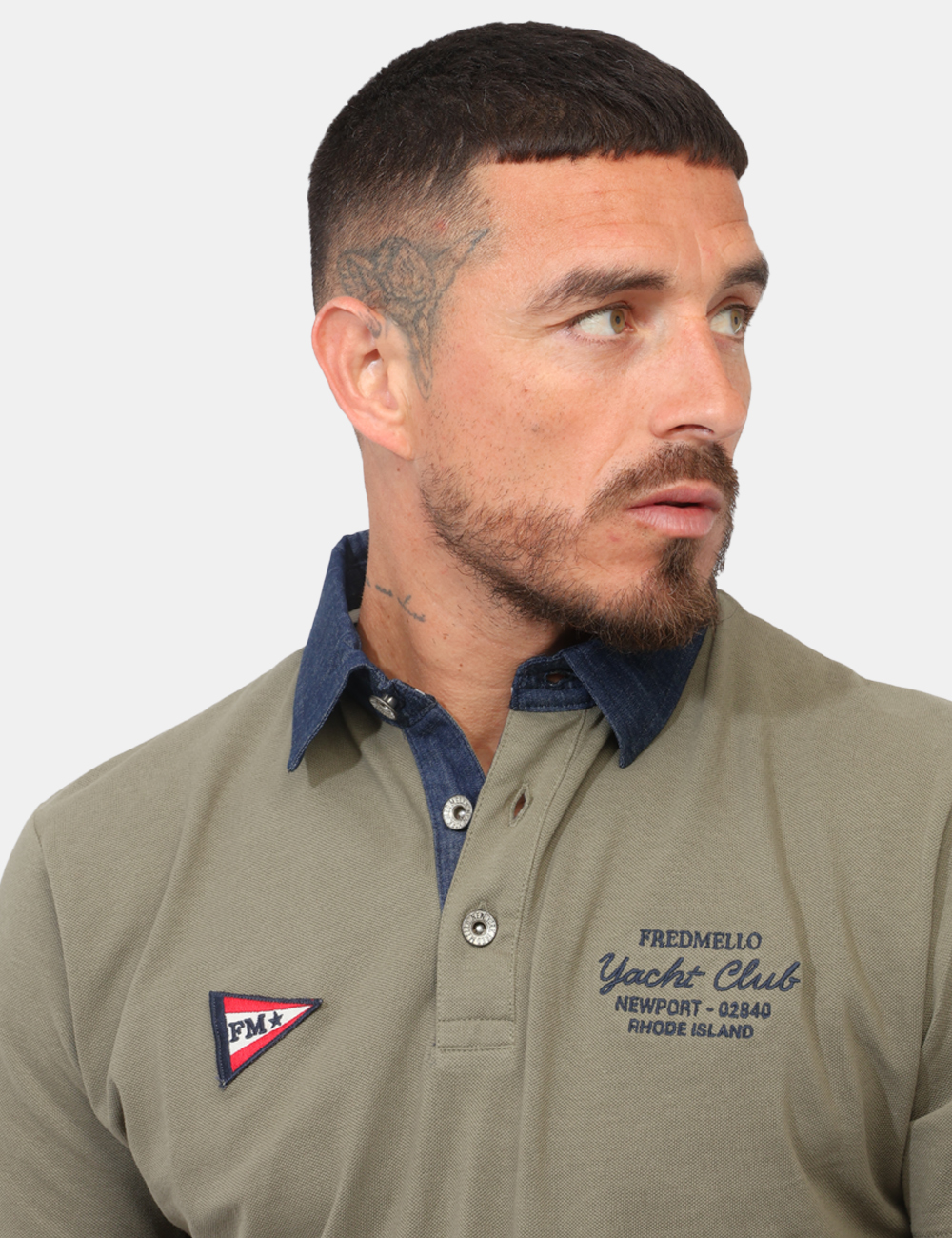 FM26S17QC-SB_ARMY_PE26_3 Polo Fred Mello Verde - Polo FRED MELLO Verde da uomo La Polo FRED MELLO Verde è la scelta ideale per chi desidera distingue