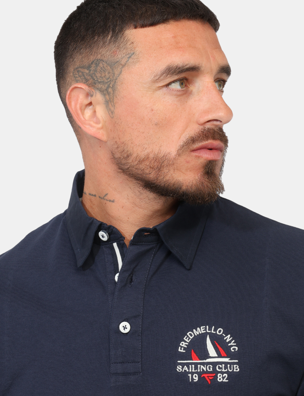 FM26S18QC-SB_BLUE_PE26_4 Polo Fred Mello Blu - Polo FRED MELLO Blu da uomo La Polo FRED MELLO Blu è il capo ideale per chi desidera un look curato ma