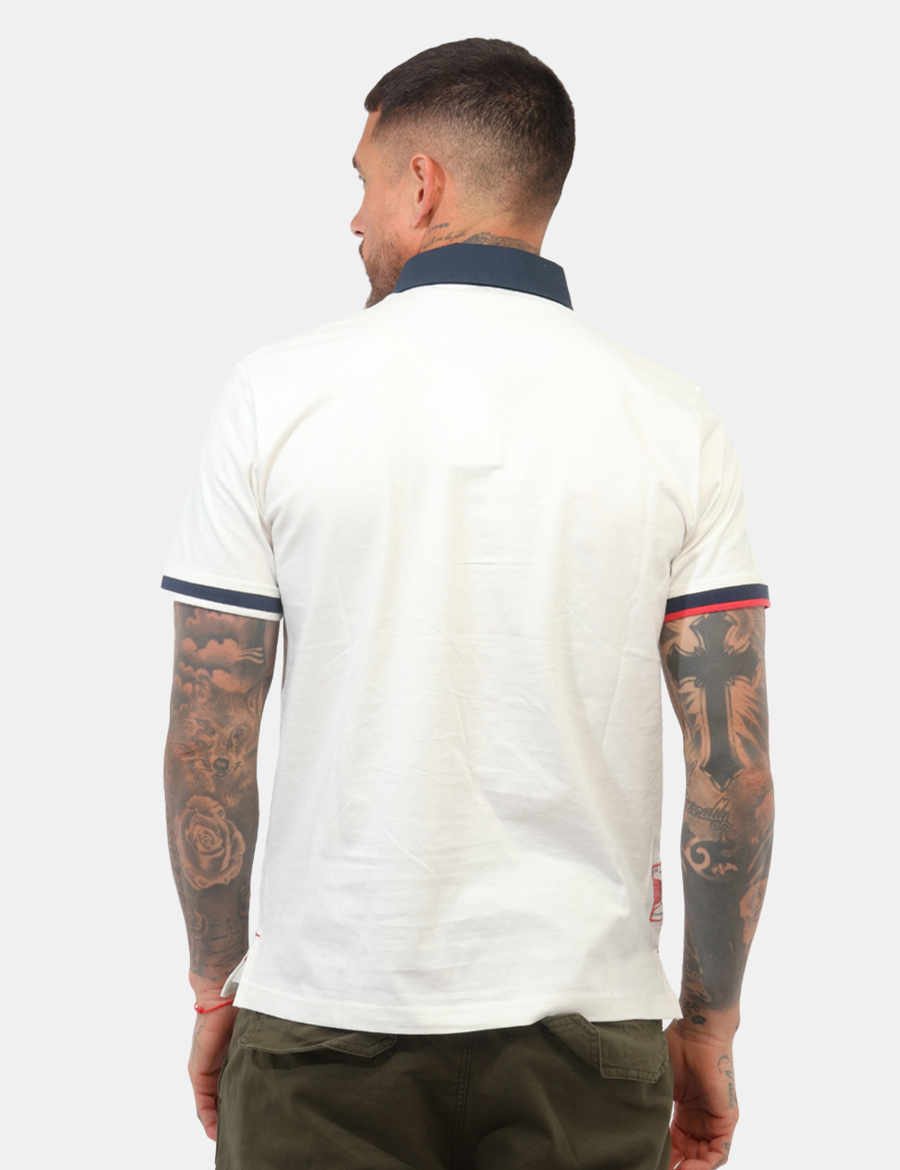 FM26S18QC-SB_OFF-WHITE_PE26_2 Polo Fred Mello Bianca - Polo FRED MELLO Bianca da uomo La Polo FRED MELLO Bianca è il capo perfetto per chi desidera uno st