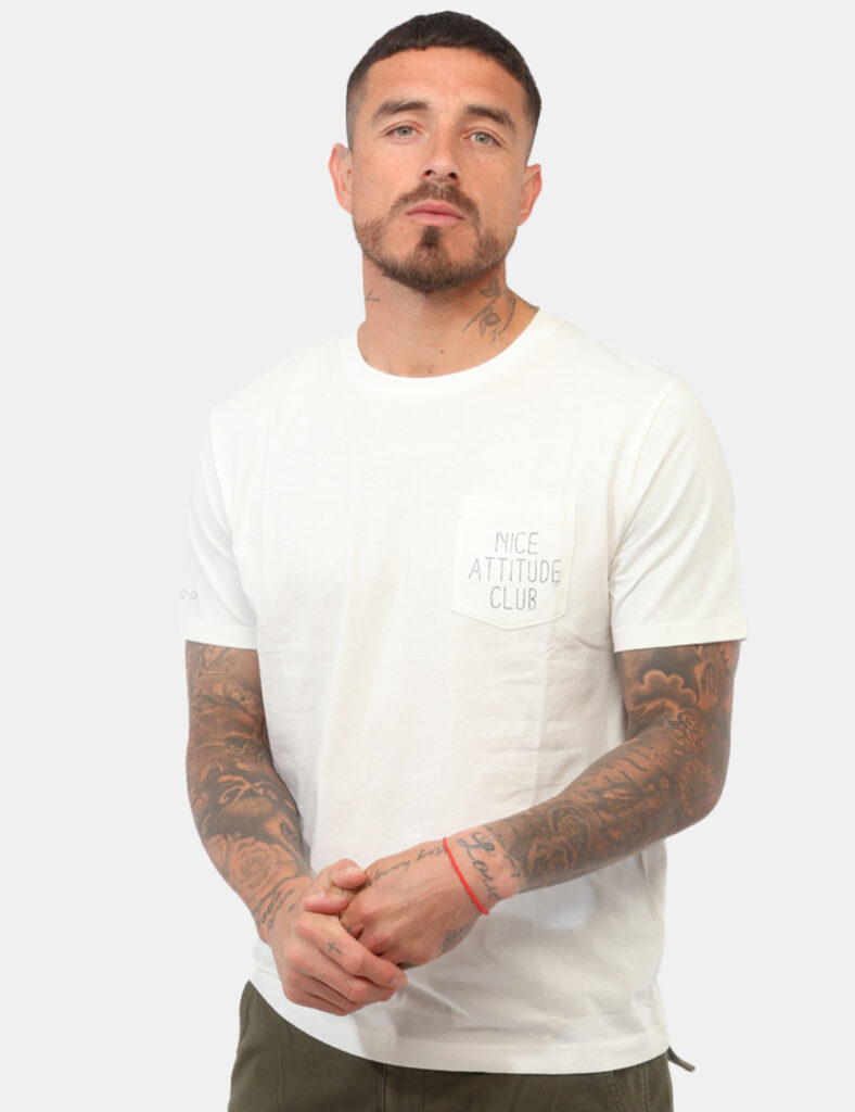 T-shirt Fred Mello Bianca - T-shirt FRED MELLO Bianca da uomo La T-shirt FRED MELLO Bianca è il capo ideale per chi desidera