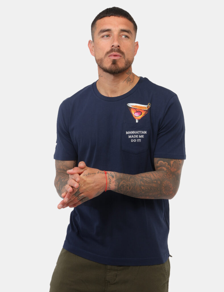 T-shirt Fred Mello Blu - T-shirt FRED MELLO Blu da uomo La T-shirt FRED MELLO Blu è il capo perfetto per chi desidera unire