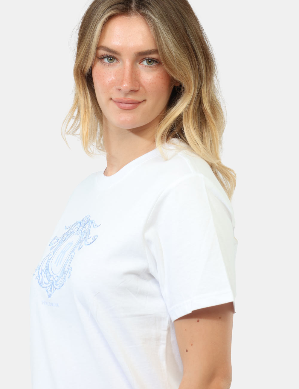 FR26ST3008J40001-OB_WHITE_PE26_5 T-shirt Fracomina Bianca - T-shirt FRACOMINA Bianca da donna Fresca, essenziale e sempre attuale, la T-shirt FRACOMINA Bianc