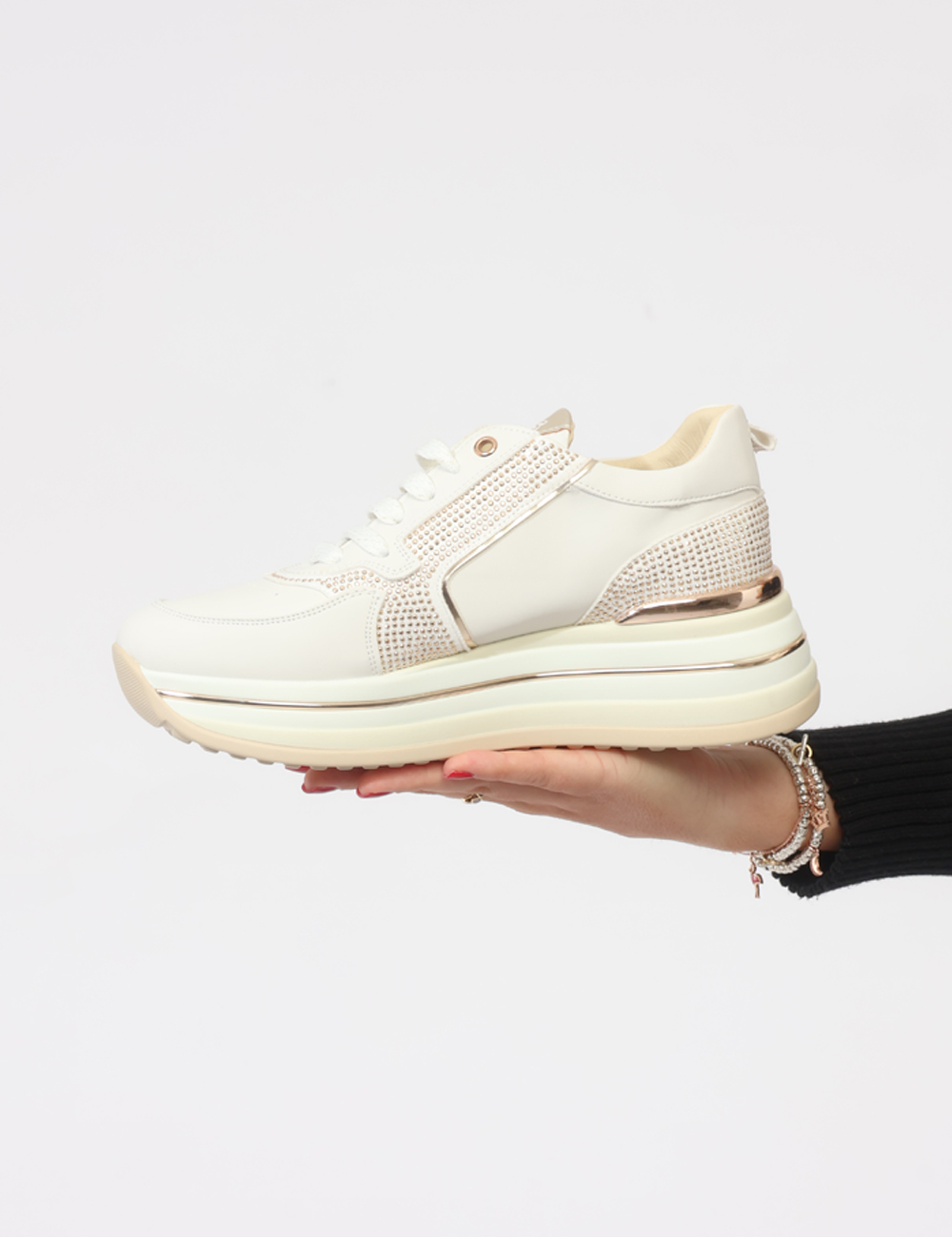 K11820-OB_OFFWHITE-GOLD_PE26_5 Sneakers Keys Bianche - Sneakers KEYS Bianche da donna Le Sneakers KEYS Bianca sono la scelta perfetta per chi cerca uno sti
