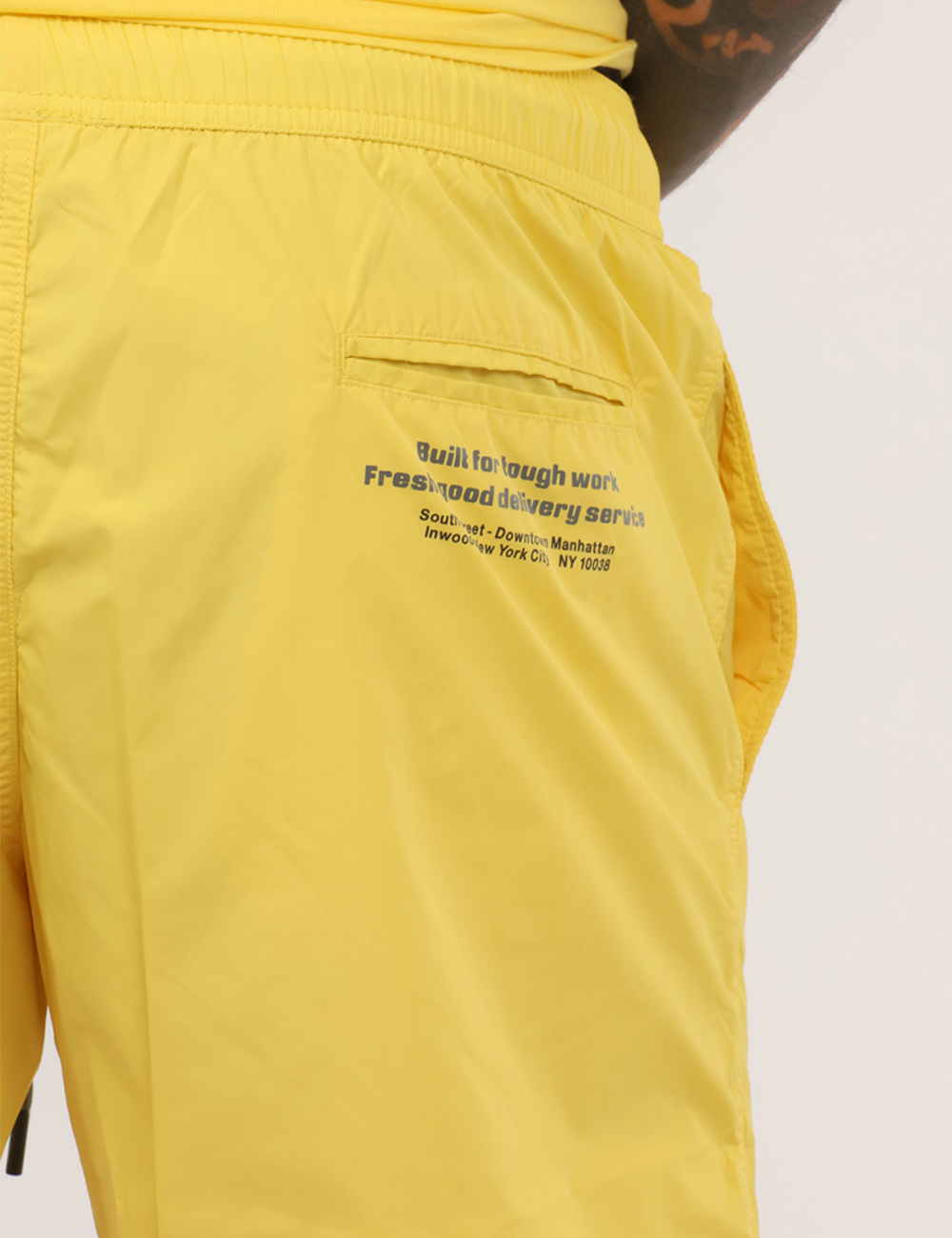 26MBM02-SB_YELLOW_PE26_5 Costume Refrigiwear Giallo - Costume REFRIGIWEAR giallo da uomo Vivace, moderno e perfetto per dare energia ai tuoi look est