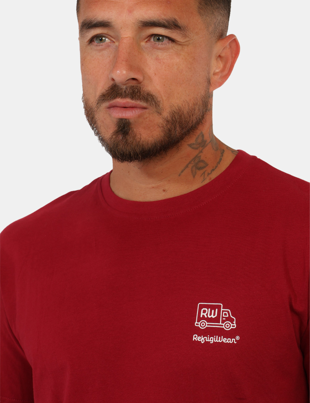 26MTS03-SB_BORDEAUX_PE26_3 T-shirt Refrigiwear Bordeaux - T-shirt REFRIGIWEAR bordeaux da uomo Moderna, versatile e perfetta per completare i look casu
