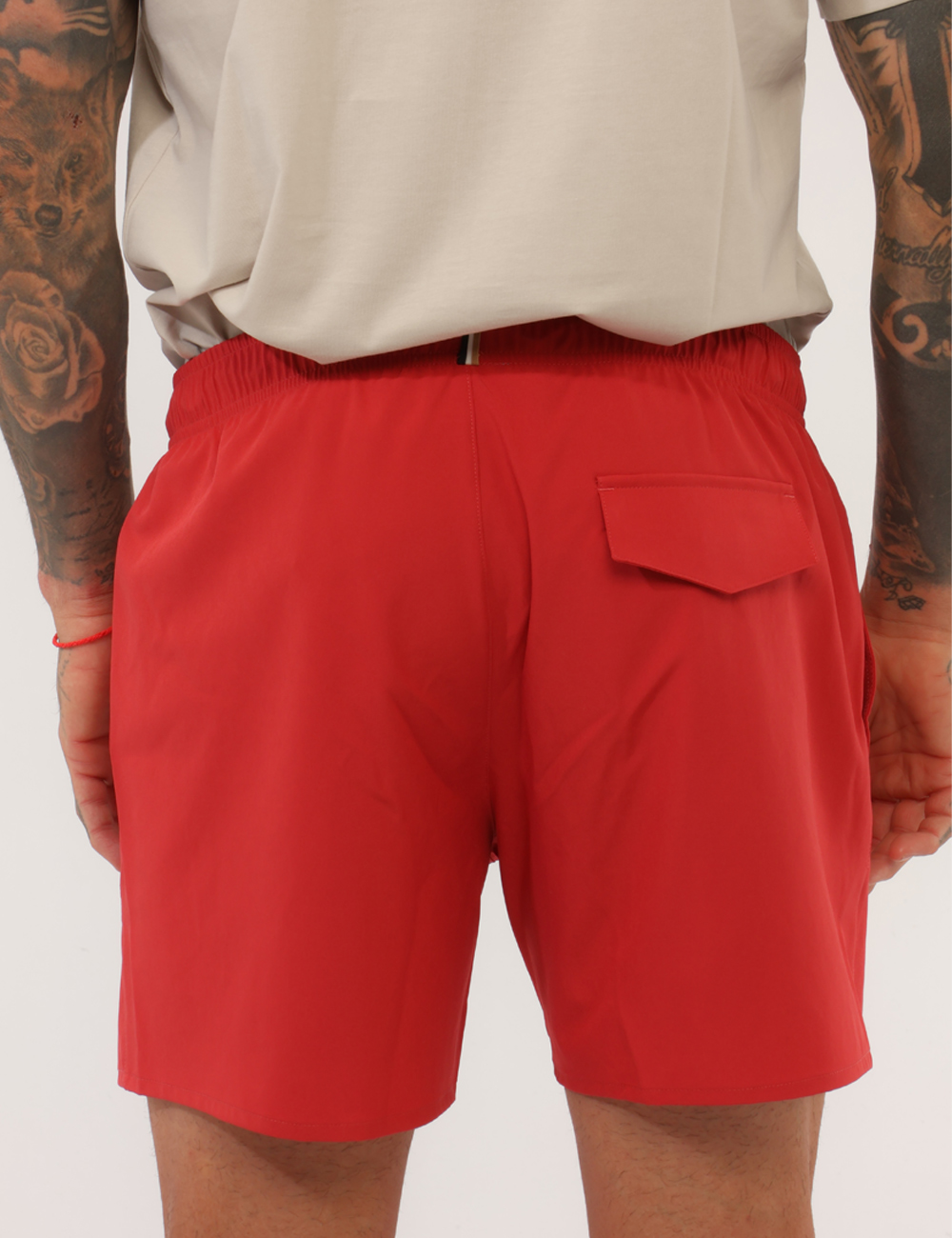 50491601-TIO-OB_DARK-RED_PE26_2 Costume Boss Rosso - Costume BOSS Rosso da uomo Vivace, moderno e pensato per accompagnarti con stile durante l’estate: il C