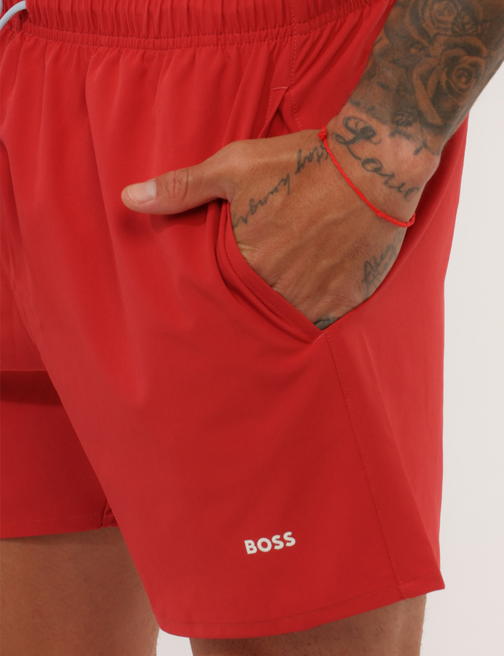 50491601-TIO-OB_DARK-RED_PE26_4 Costume Boss Rosso - Costume BOSS Rosso da uomo Vivace, moderno e pensato per accompagnarti con stile durante l’estate: il C