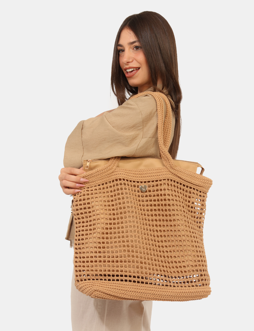 BP0374SP-OB_CAMEL_PE26_1 Borsa Concept83 Marrone - Borsa CONCEPT83 marrone da donna traforata e capiente La Borsa CONCEPT83 Marrone è l'accessorio id