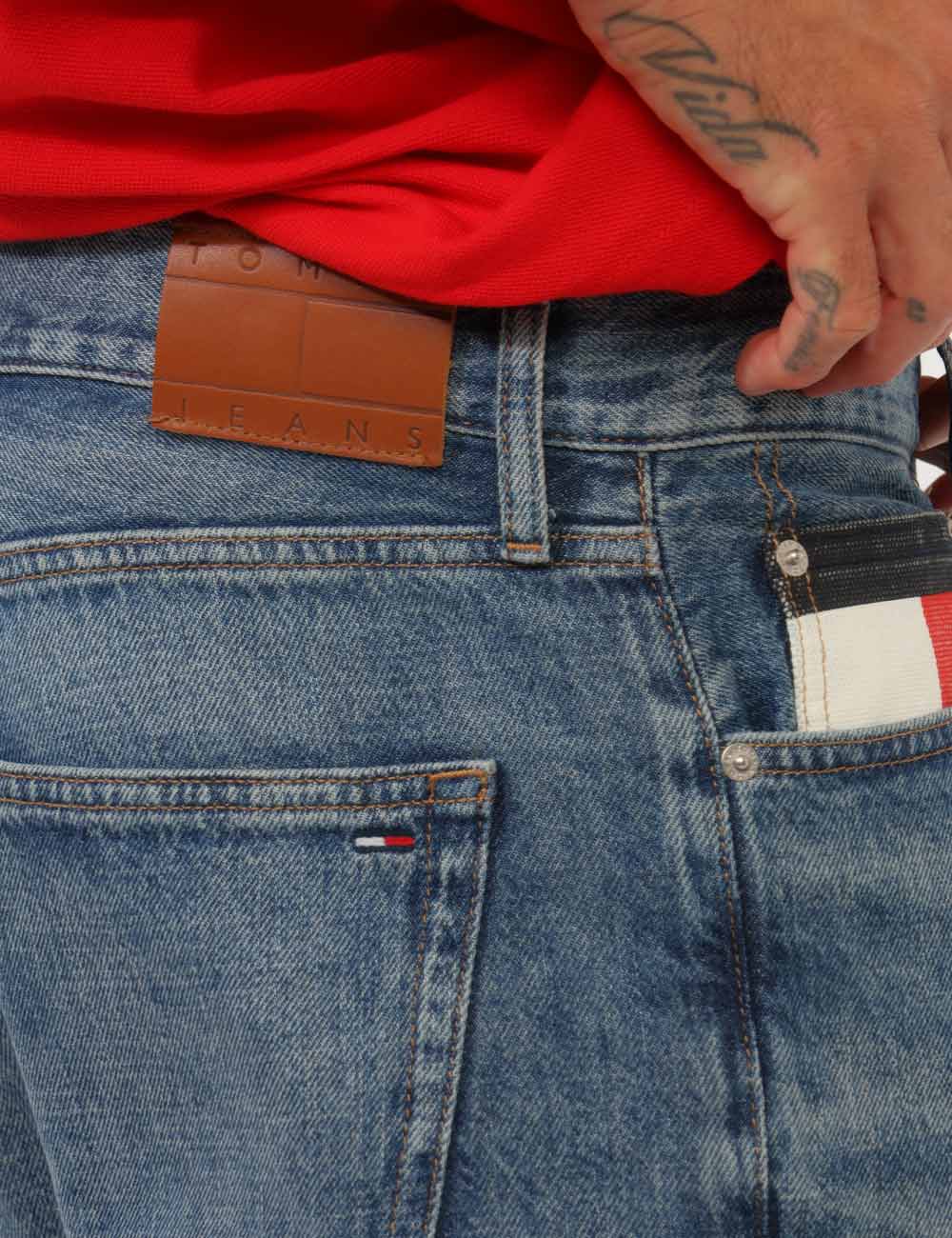 DM0DM22991-OB_1BK_PE26_4 Bermuda Tommy Hilfiger Blu - Bermuda TOMMY HILFIGER Blu da Uomo con Bandiera Stampata sulla Tasca Il Bermuda TOMMY HILFIGER