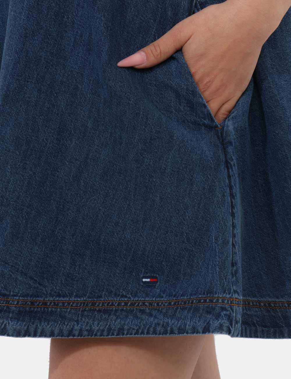DW0DW22341-OB_1A5_PE26_5 Vestito Tommy Hilfiger Blu - Vestito TOMMY HILFIGER blu Il vestito TOMMY HILFIGER blu da donna è il capo ideale per affronta