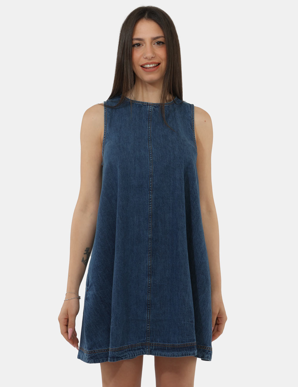 DW0DW22341-OB_1A5_PE26_6 Vestito Tommy Hilfiger Blu - Vestito TOMMY HILFIGER blu Il vestito TOMMY HILFIGER blu da donna è il capo ideale per affronta