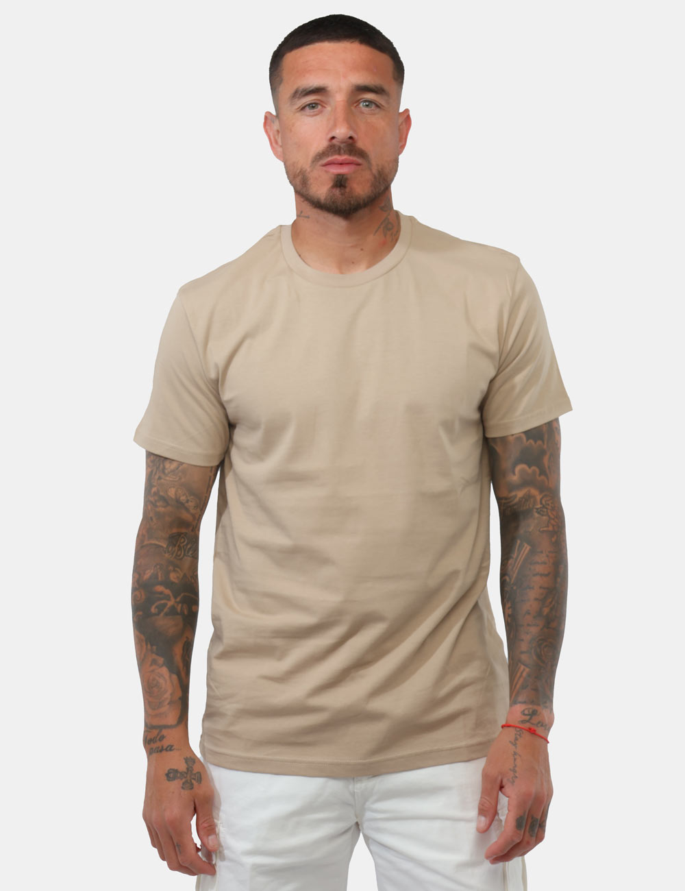 LGE6TS010754U-OB_FANGO_PE26_5 T-shirt Concept83 Beige - T-shirt CONCEPT83 beige La T-shirt CONCEPT83 beige da uomo è il capo ideale per chi cerca uno stil