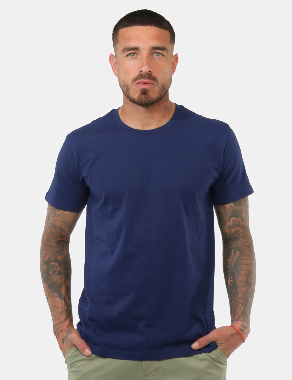 LGE6TS010754U-OB_NAVY_PE26_1 T-shirt Concept83 Blu - T-shirt CONCEPT83 blu La T-shirt CONCEPT83 blu da uomo è il capo ideale per chi desidera uno stile e