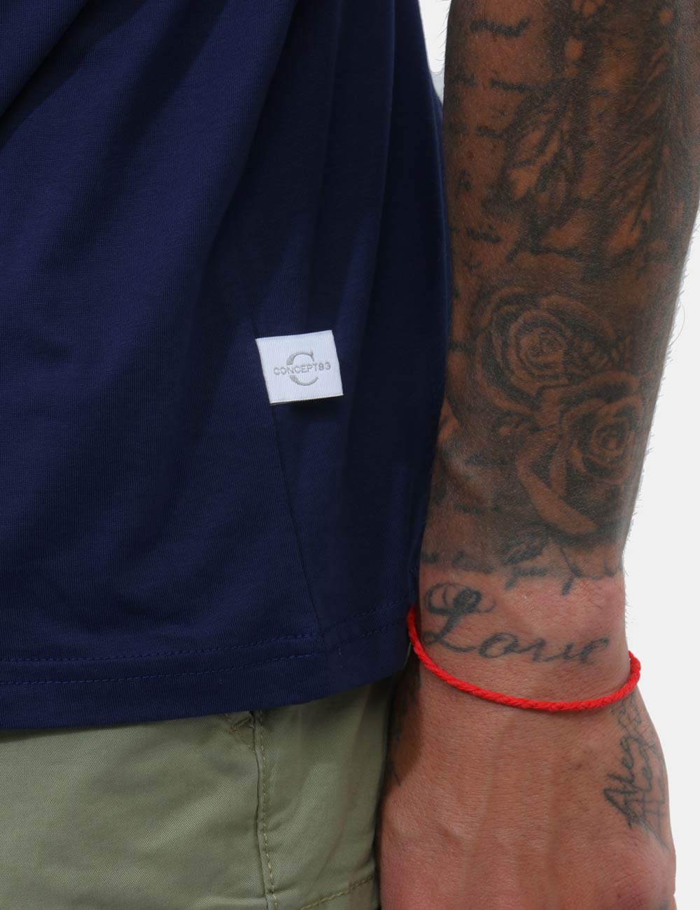 LGE6TS010754U-OB_NAVY_PE26_3 T-shirt Concept83 Blu - T-shirt CONCEPT83 blu La T-shirt CONCEPT83 blu da uomo è il capo ideale per chi desidera uno stile e