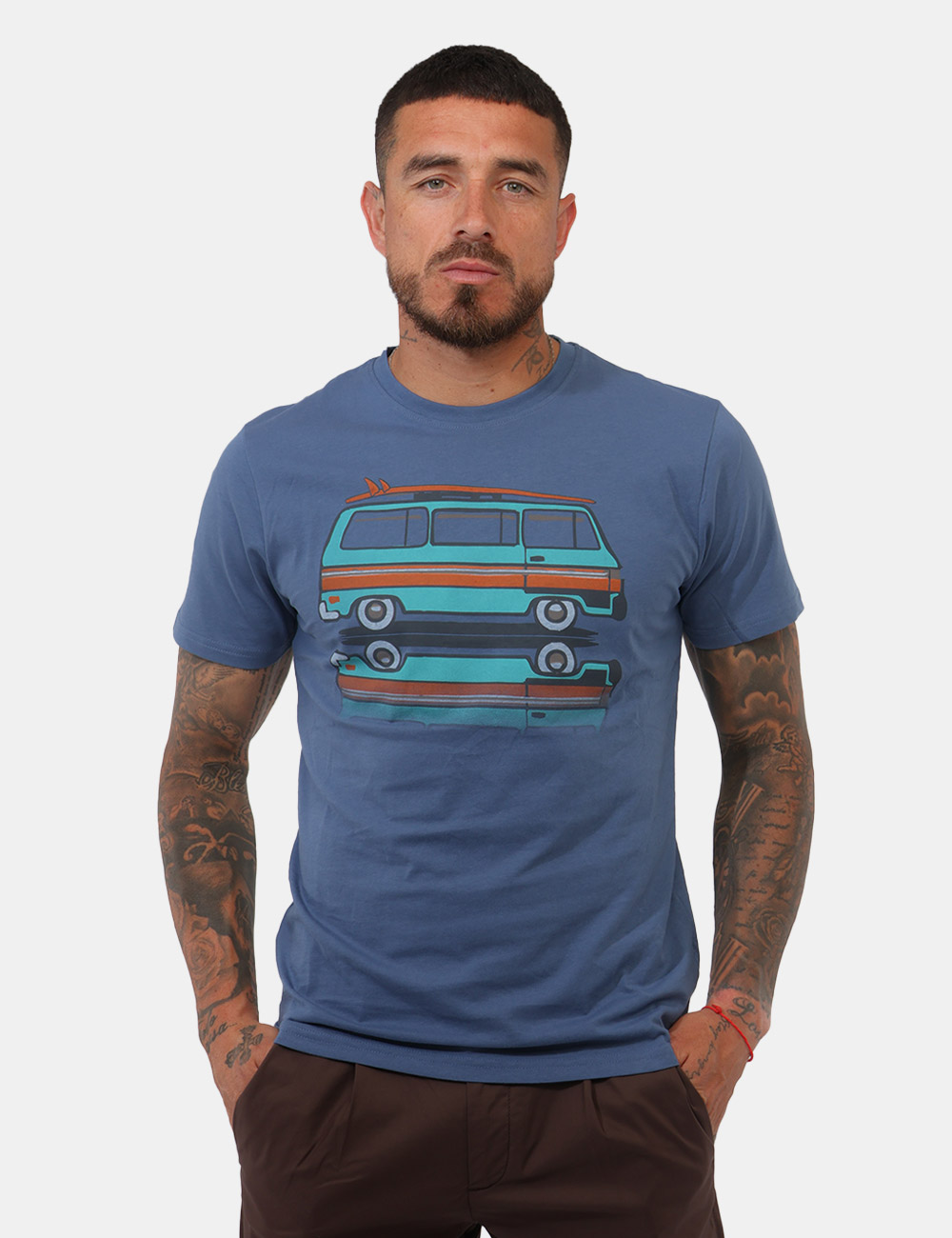 LGE6TS031288U-OB_DENIM_PE26_1 T-shirt Concept83 Blu - T-shirt CONCEPT83 Blu da uomo – stile urbano e comfort quotidiano La T-shirt CONCEPT83 Blu da uomo è