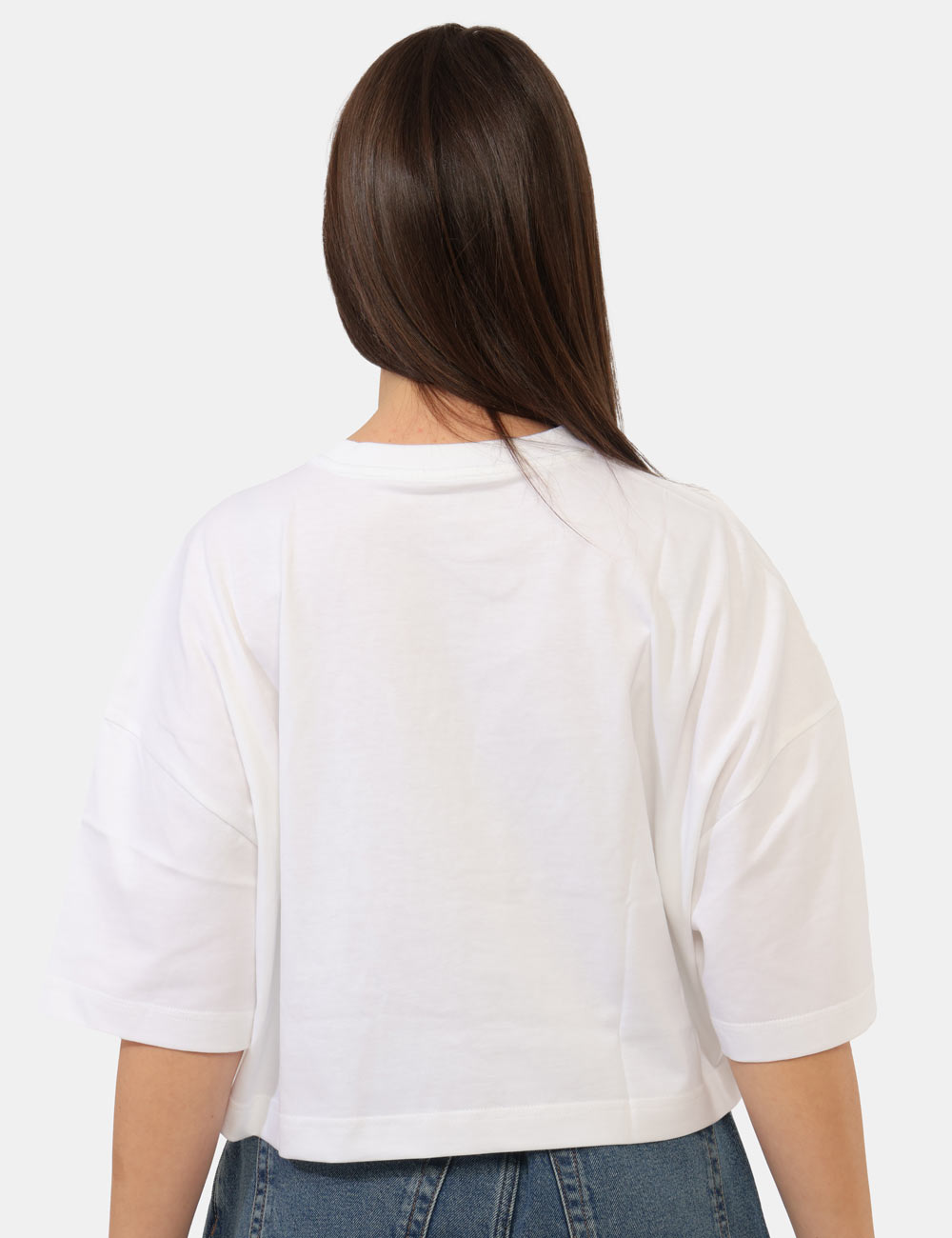 LV047F828G-OB_YAF_PE26_2 T-shirt Calvin Klein Bianca - T-shirt Calvin Klein bianca da donna Dal design essenziale ma ricco di personalità, questa T-s