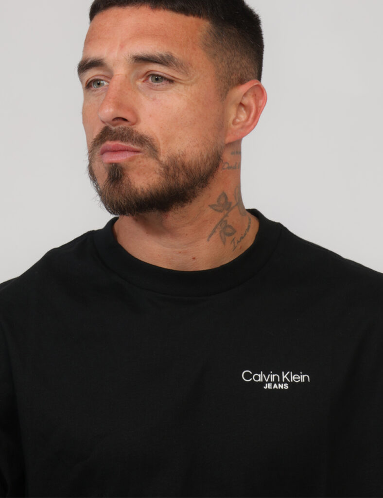 T-shirt Calvin Klein Nera