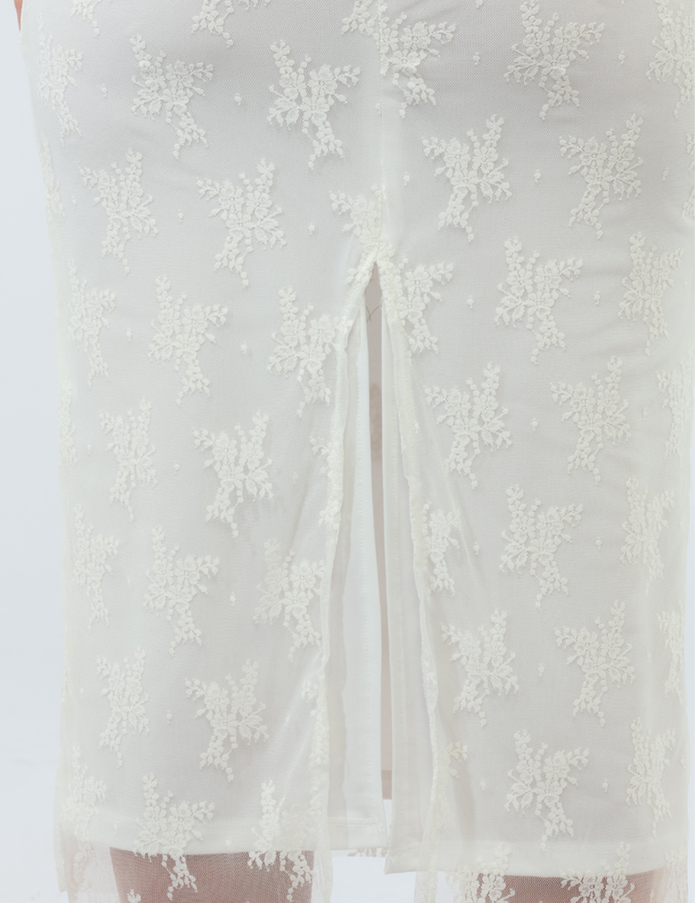 V6412T45F251-OB_GESSO_PE26_5 Vestito Materica Bianco - Vestito MATERICA Bianco da donna Il vestito MATERICA bianco da donna è un capo elegante e contempo