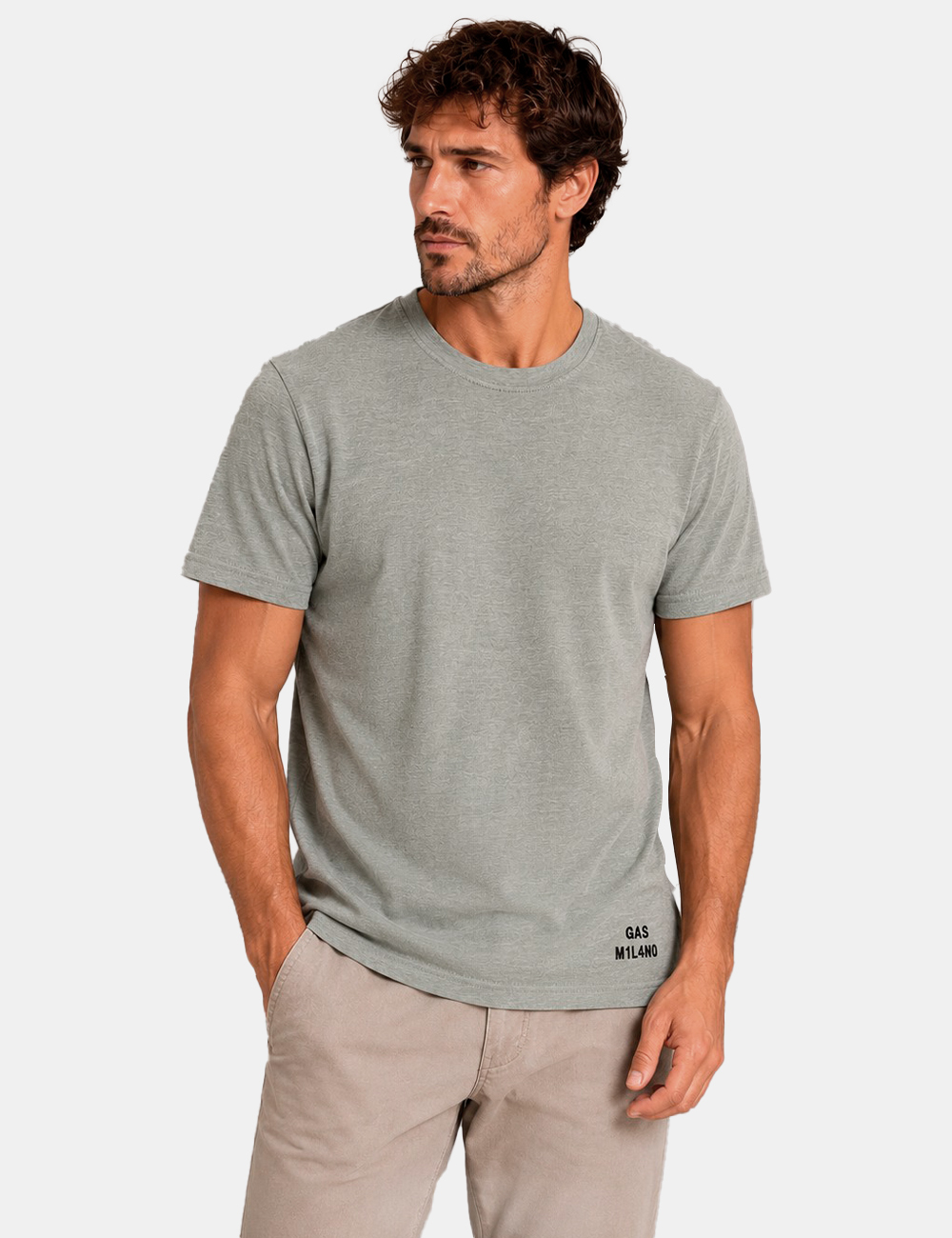 B1464-DHARIS-M-C-M1L-OB_SILVER-BLUE_PE26_1 T-shirt Gas Verde - T-shirt GAS Verde da Uomo La T-shirt GAS Verde da uomo è un capo essenziale e versatile, perfetto per af