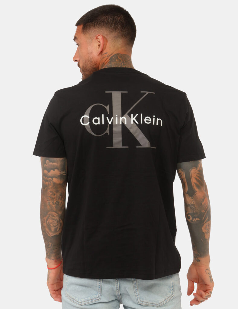 T-shirt Calvin Klein Nera