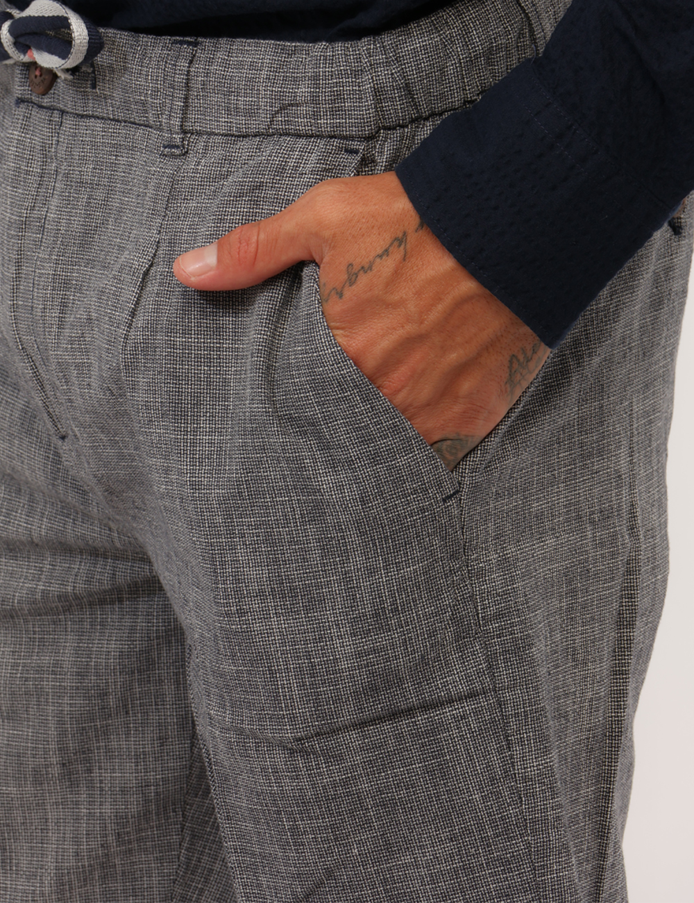 P770-PW00_BLU-NAVY_PE26_4 P770-PW00_BLU-NAVY_PE26
