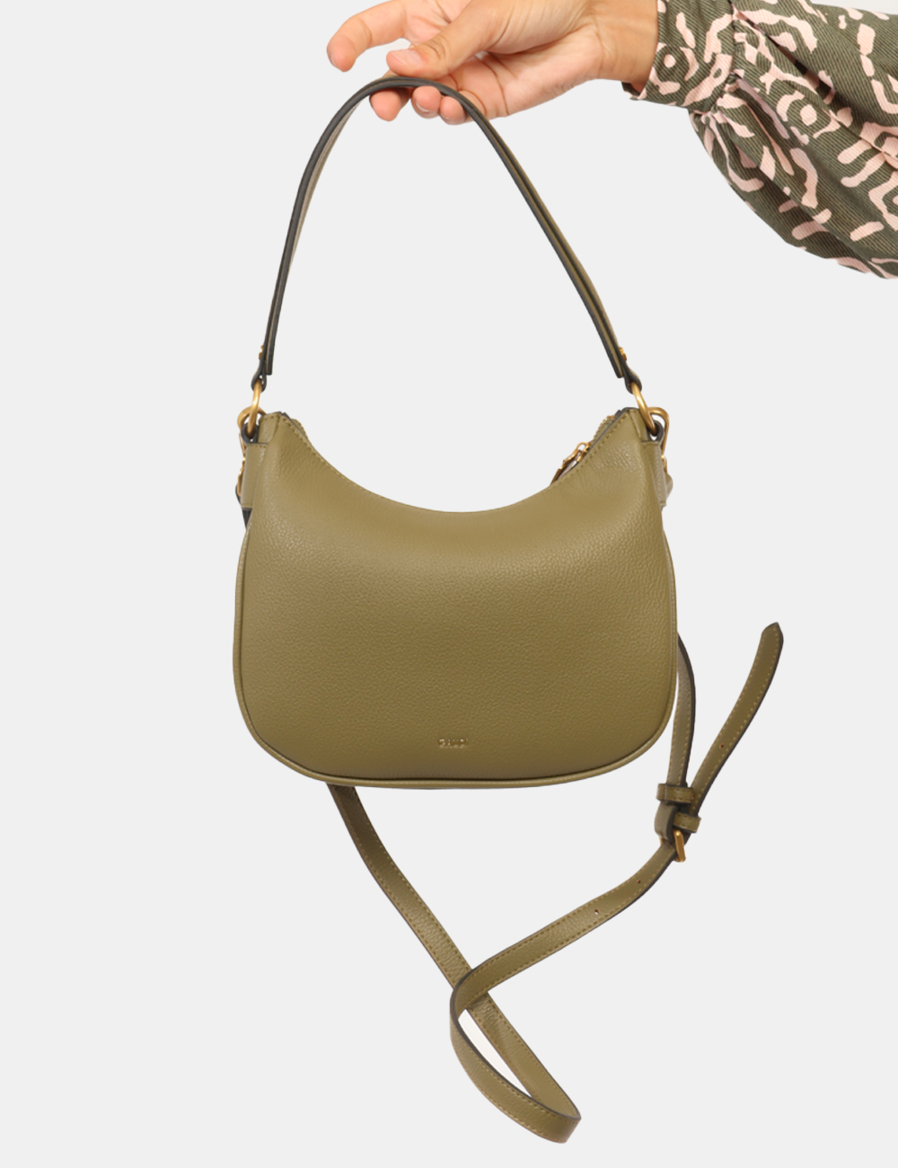 CV6AI-12991-W-CC_VERDE_AI26_4 Borsa Gaudi Verde - Borsa GAUDI Verde da donna La Borsa GAUDI Verde da donna è l'accessorio perfetto per aggiungere un tocco