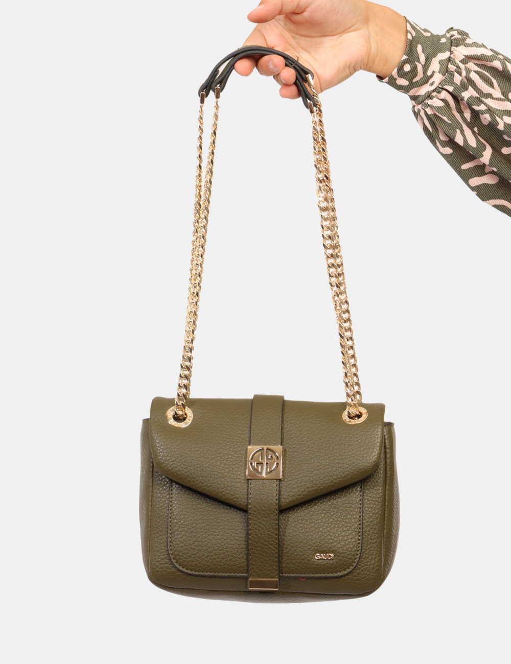 CV6AI-13033-W-CC_VERDE_AI26_4 Borsa Gaudi Verde - Borsa GAUDI Verde da donna La Borsa GAUDI Verde da donna è l'accessorio ideale per completare i tuoi out