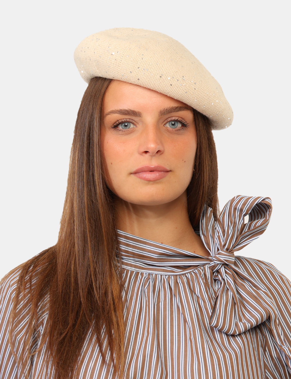 CV6AI-13182-W-CC_BEIGE_AI26_4 Basco Gaudi Beige - Basco GAUDI Beige da donna Il Basco GAUDI Beige da donna è l'accessorio perfetto per chi desidera comple