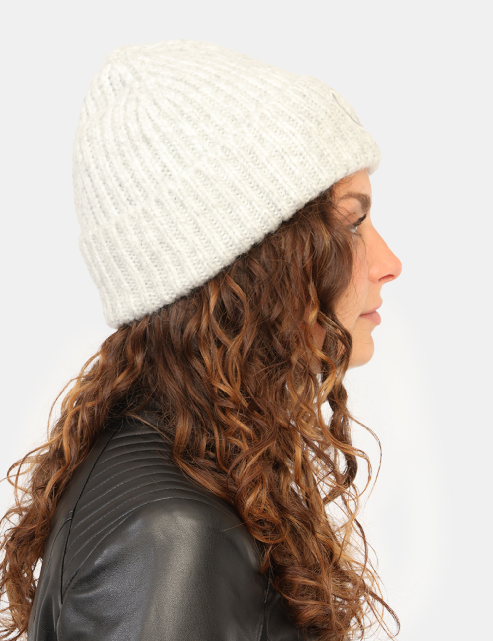 CV6AI-13183-W-CC_GRIGIO_AI26_4 Cappello Gaudi Grigio - Cappello GAUDI Grigio da donna Il Cappello GAUDI Grigio da donna è l'accessorio ideale per affrontar