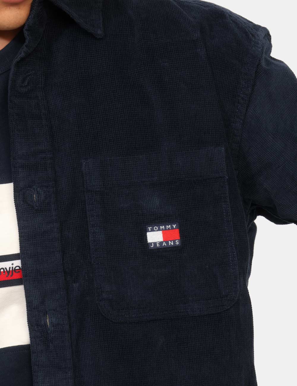DM0DM21698_C1G_AI26_4 Camicia Tommy Hilfiger Blu - Camicia TOMMY HILFIGER Blu da uomo La Camicia TOMMY HILFIGER Blu è il capo ideale per chi desid